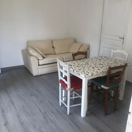 A Casa Nostra アジャクシオ
